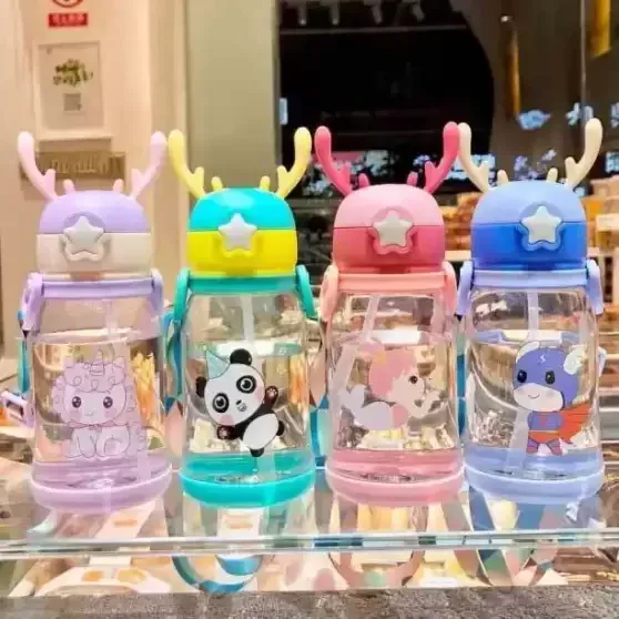 KIDS WATER BOTTLE WITH STRAW